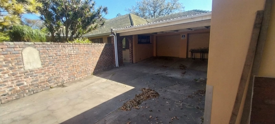To Let 3 Bedroom Property for Rent in Beacon Bay Eastern Cape